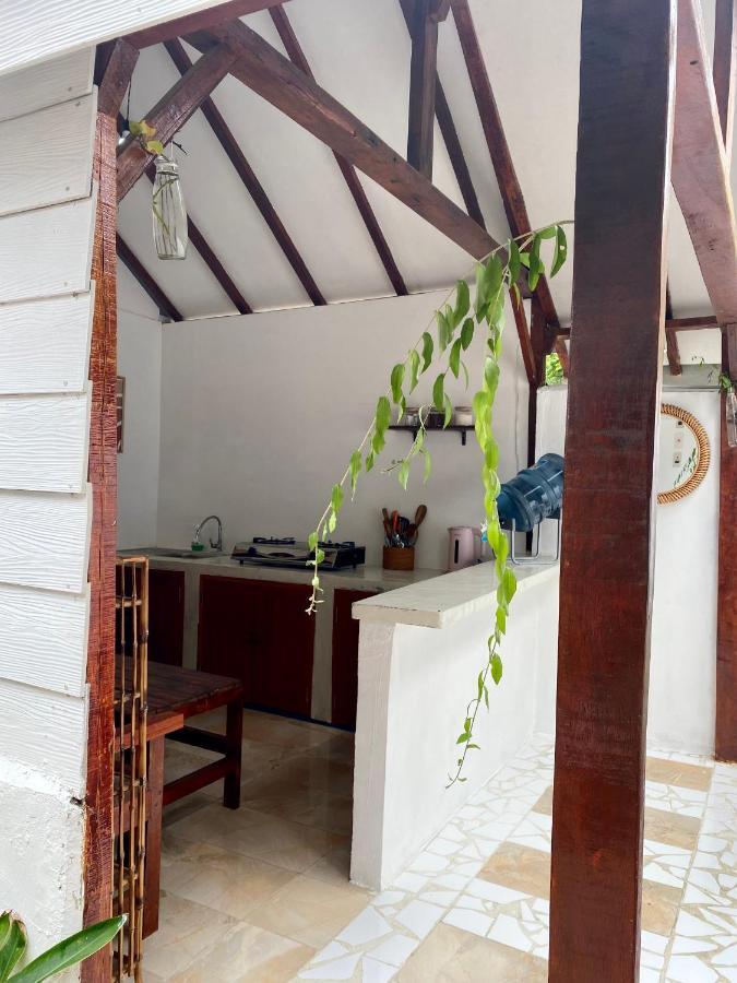 Villa Aylan House à Gili Trawangan Extérieur photo